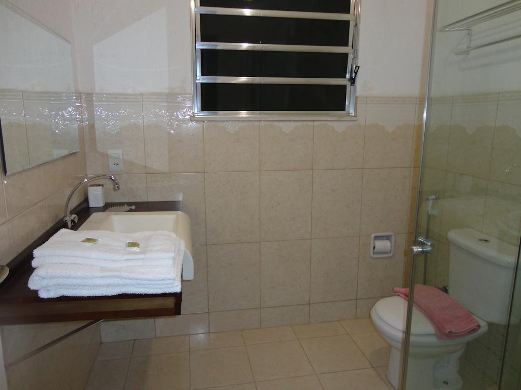 Quarto com Cama de Casal ou 2 de Solteiro - Quarto 2